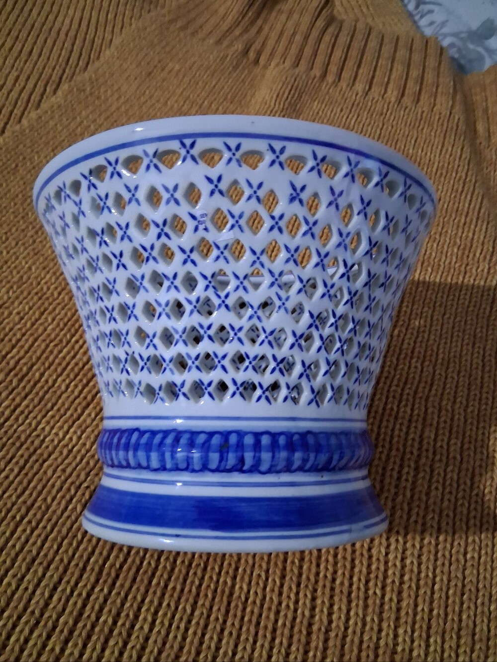 Vintage Blue and White Ceramic Lattice Decorative Vase